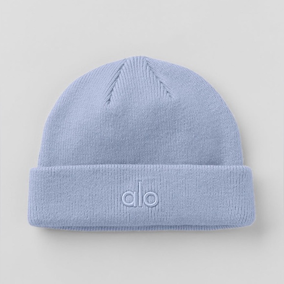 ALO Yoga Accessories - 🆕 ALO Yoga | Notable Beanie - Winter Frost